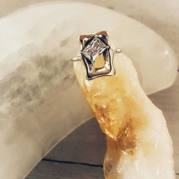 Womens Sterling Silver Geometric Glass Stone Adjustable Ring - Picture 2 of 4